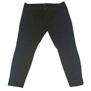 Celebrity Pink mid rise ankle length black skinny jeans size 18